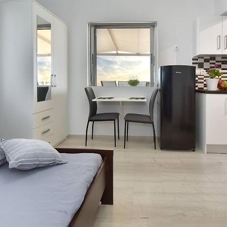 Cozy Bright Studio Athens Luaran gambar