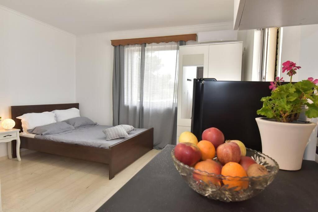 Cozy Bright Studio Athens Luaran gambar